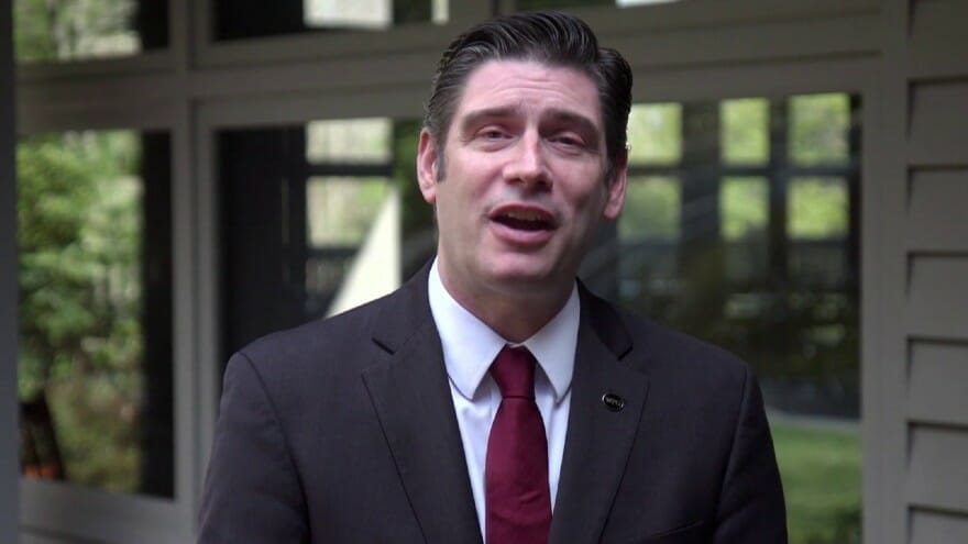 Will Graham in his dashing look